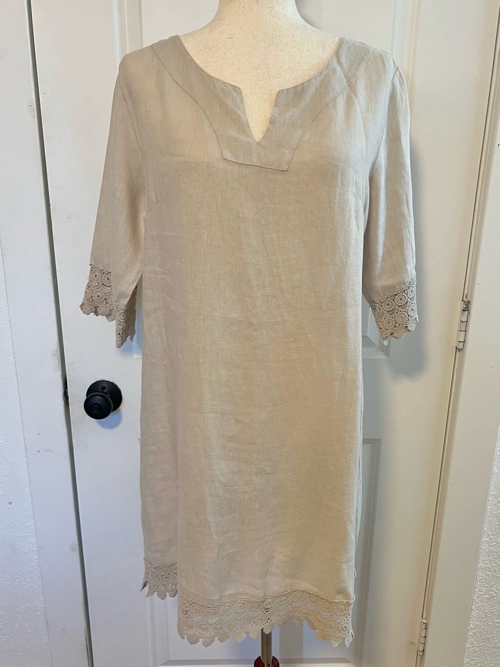 Alessia‎ Pacini Made in Italy Linen Crochet Trimmed Sheath Dress